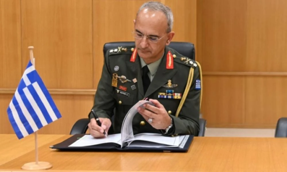 Ο Α/ΓΕΕΘΑ στην Σαουδική Αραβία για συνομιλίες με τον ομόλογο του
